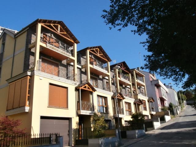 FINCA 95980, SITA EN LA CALLE ACEÑA DE OLGA Nº 43-1ºB (ESC.1) 27002- LUGO